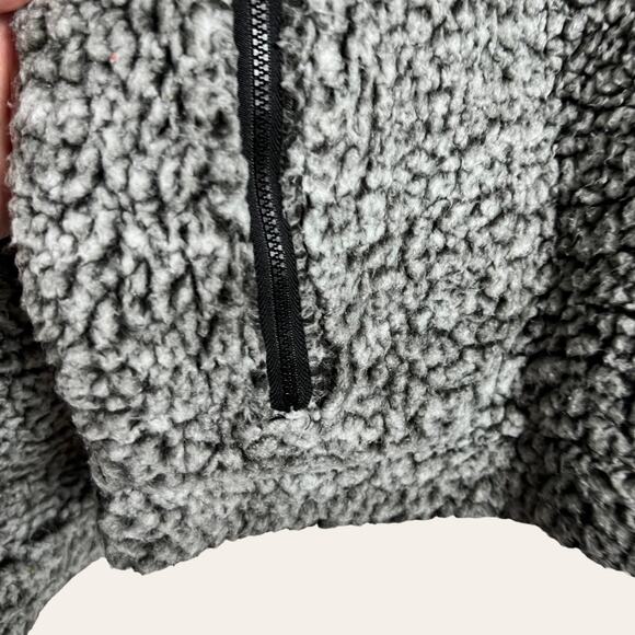Thread and Supply Gray Wubby Sherpa Zip Pullover Chunky Sweater Size M - Picture 5 of 7